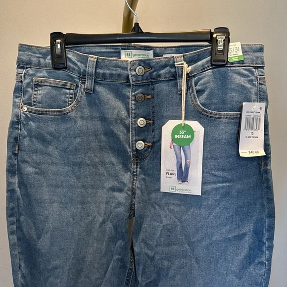 Celebrity by Pink Women's button-fly mid-rise Blue flare Jeans NWT 13/31 - Picture 4 of 11
